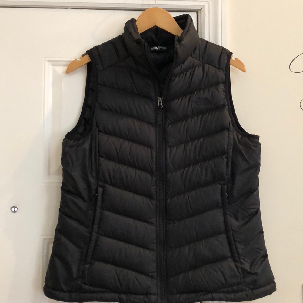 Women’s Northface 550 down vest